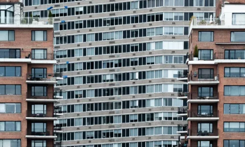 Насколько удобно выгуливать собак в ЖК
