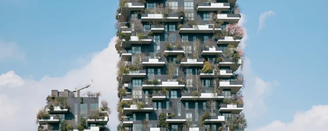 Безопасность в многоэтажных комплексах: технологии и грамотные планировочные решения